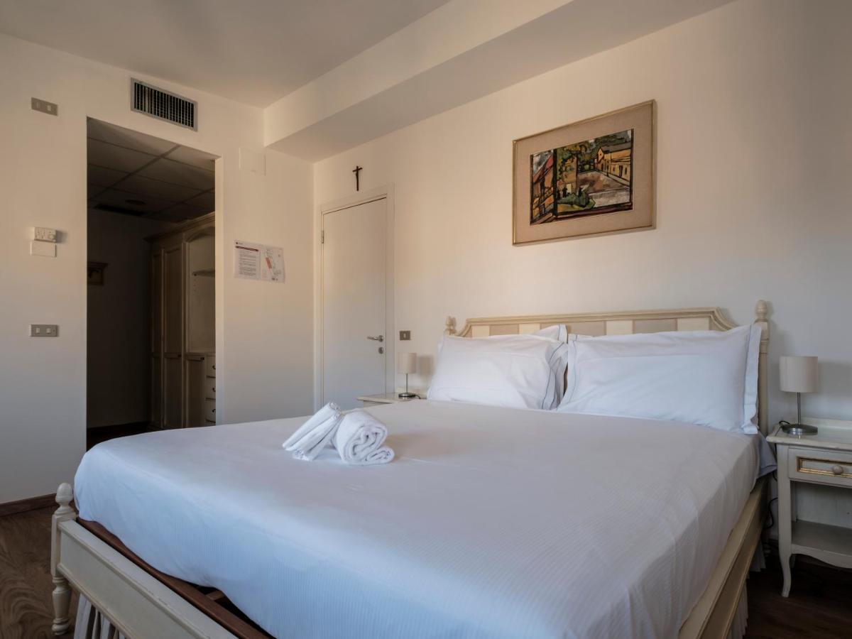 Hotel ResArt Iàcomus Bologna Esterno foto